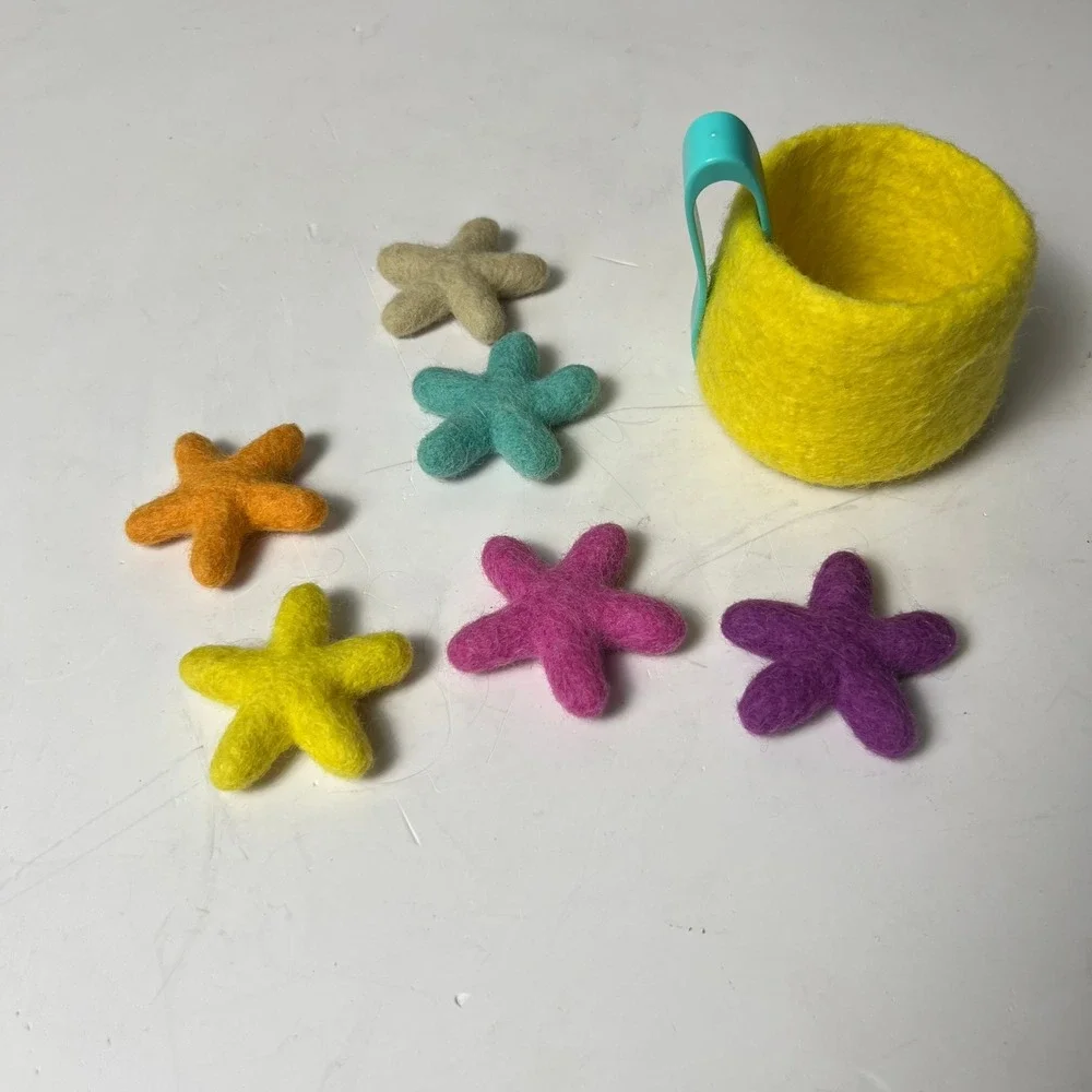 Lovevery Felt Stars Sorting Set Toddler OS Multicolor Montessori Sensory Toy